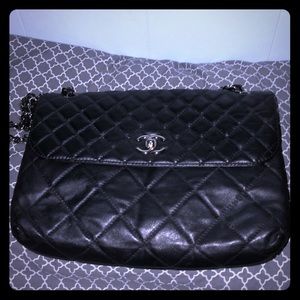 VINTAGE CHANEL LARGE DOUBLE FLAP
